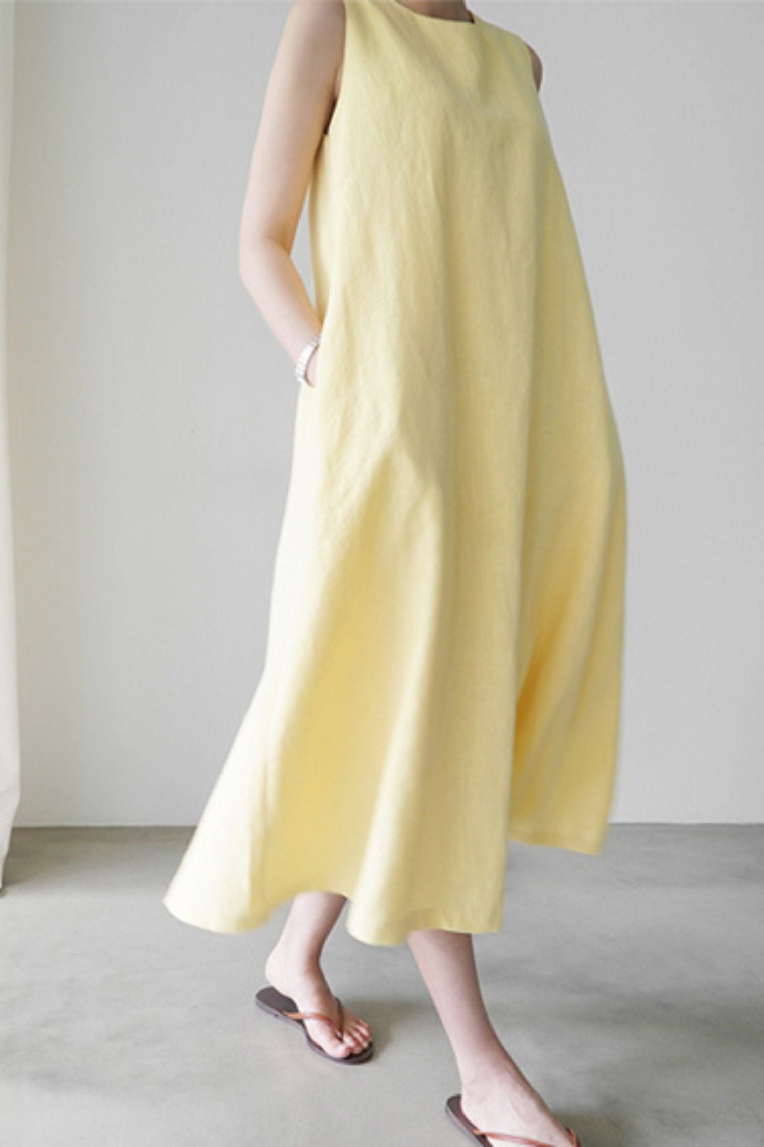 Light Yellow Cotton and Linen Sleeveless Maxi Dress - Loose Fit L0622