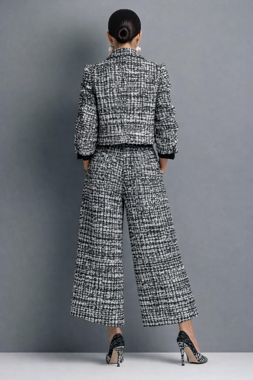 Lucia Sophisticated and Versatile Set